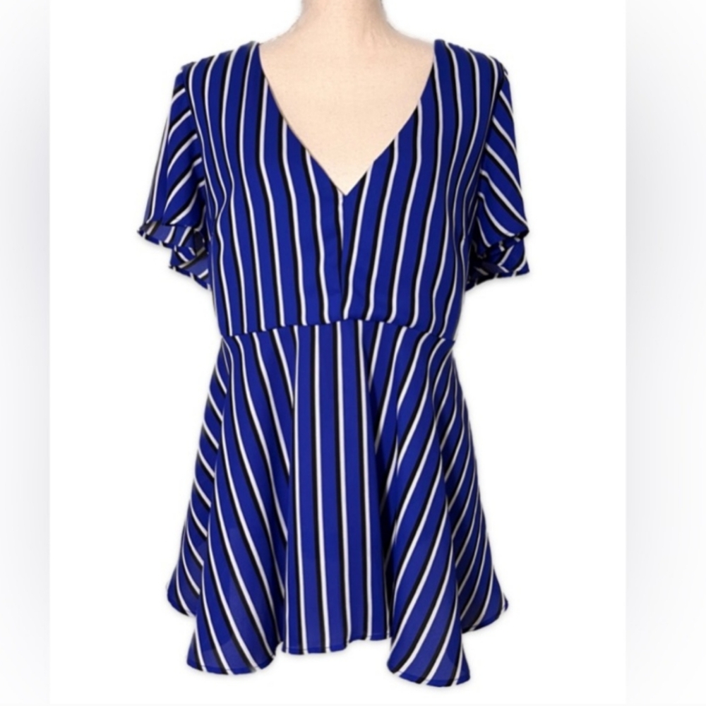 Torrid Royal Blue Black & White Striped Short Sleeved Blouse (Size 1)